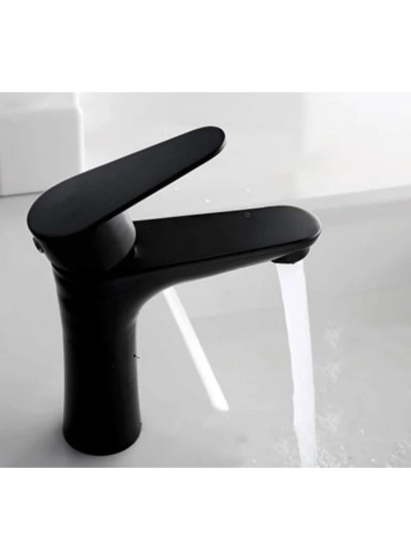 واي دي صنبور حمام عصري بمقبض واحد بتصميم أنيق، سهل التركيب، وهيكل متين، لتحديث حوضك بشكل أنيق وعملي، مثالي لحمامات المنازل والفنادق. - Image 3